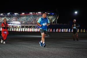 BIB: 4332
                            <button type="button" onclick="openModal(19599077)" class="btn btn-primary btn-sm float-right btn-popup" data-toggle="modal" data-target=".modal-high-quality">
                        <i class="fas fa-shopping-cart"></i> Add to Cart
                    </button>
                                            <button type="button" onclick="isThisMe(19599077, true)" class="btn btn-success btn-sm float-right btn-popup btn-isme hidden" data-toggle="tooltip" data-placement="bottom" title="นี่คือรูปของคุณใช่ไหม คลิกที่นี่เพื่อเอาเข้าอัลบั้ม">
                        <i class="fas fa-plus"></i> Add to album
                    </button>
                    <button type="button" onclick="isThisMe(19599077, false)" class="btn btn-warning btn-sm float-right btn-popup btn-isnotme hidden">
                        <i class="fas fa-ban"></i> Remove from album
                    </button>